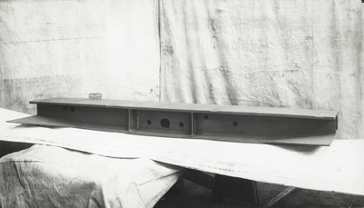 172291 Afbeelding van een gelast onderdeel van de stalen bagagerijtuigen rijtuigen serie D 6061 - 6100 van de N.S. bij ...